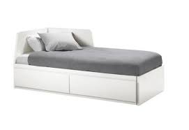 2'si 1 arada, puf ve misafir yatağı. Ikea Flekke Beyaz Divan Fiyat 879 Tl Urun Ozellikleri Bu Divan Modelinde Bircok Fonksiyon Bir Arada Kullanilabilir Tek Ve Ikea Fikirleri Karyola Ikea