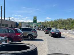 If you absolutely need to get gas, try using this gas buddy tracker to find out where the shortages are. Tpirxwjoiore7m