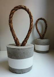 19 Beautiful Diy Cement Crafts To Add Diversity To Your Interior Decor Cement Crafts Cement Diy Concrete Diy