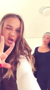 ella perata (@ella.rose.fal)’s videos with Dc me