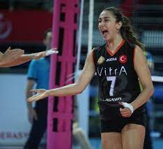 Ataizi'nin öz babası mehmet ali ataizi mimar. Eczacibasi Vitra Hande Baladin Ile Sozlesme Yeniledi