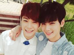 ASTRO's Eun Woo Gets Pranked Hard For His Birthday + Moon Bin Expresses  Jealousy Over Him Inviting NCT To The Beach