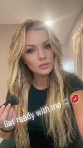 Tamara Hebert's Instagram, Twitter & Facebook