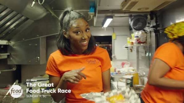 the season premiere of the #GreatFoodTruckRace is on @foodnetwork on sunday  at 9pm, tune in to see which truck goes home first after a day of  music-inspired dishes in music city ✨❤️