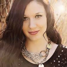 Melissa Corry's Instagram, Twitter & Facebook