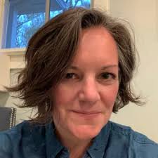 Laura Roland's Instagram, Twitter & Facebook