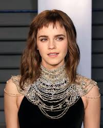 Ecco le tendenze capelli estate in. Frangia Corta Capelli Lunghi 20 Ispirazioni Vogue Italia