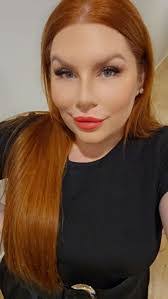 Kendra Sparks's Instagram, Twitter & Facebook