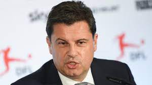 Im februar 1887 wurde er als gemeinsamer kompromisskandidat. Fritz Keller Das Ist Der Nachste Dfb Prasident Sport Sz De