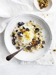 Fashion montage, human jukebox and tiny little man. Recipes Donna Hay