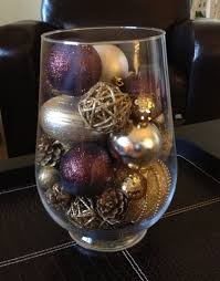 Fill A Hurricane Vase With Ornaments For A Simple Centerpiece Christmas Vases Christmas Centerpieces Christmas Centerpieces Diy