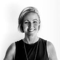 Amber Muehl's Instagram, Twitter & Facebook