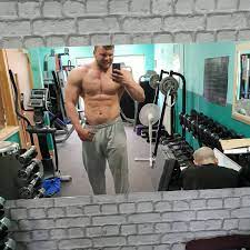 Tom stoltman grew up in invergordon, and was diagnosed with autism at the age of five. Tom The Albatross Stoltman Kierandear Fitness Putting The Plan Together While I Pose 155 Plus And Sitting Like This With My Nutrition Nailed Programming 1to1 Nutrition Hit That Pm Lets Change You Re