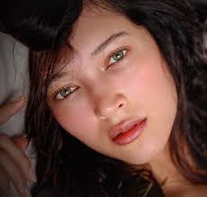 Daniela Cosio's Instagram, Twitter & Facebook