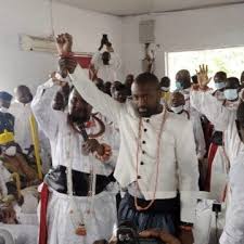 The kingmakers of the respected itsekiri kingdom have proclaimed prince tsola emiko as the next. Breaking Tsola Emiko Emerges The New Olu Of Warri Regentafrica Times