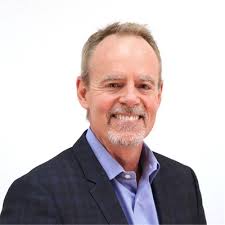 When the evening sun hits the Mountainlair 😍 >>>