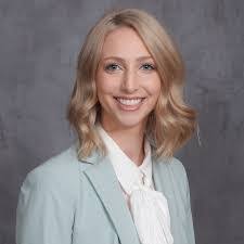 Taylor Ediger's Instagram, Twitter & Facebook