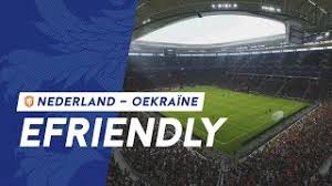 Verwaarloosde beren uit oekraïne komen naar nederland. Efriendly Nederland Oekraine Pes 2020 Youtube
