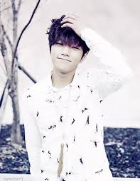 Kim Myung Soo L Tiny Crows Tiny Feathers Tiny Feet Come Visit Kpopcity Net For The Largest Discount Fashion Store In The Wor Myungsoo Kpop Guys Kim Myung Soo