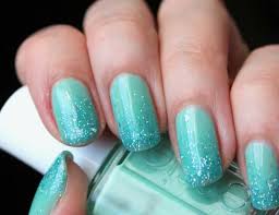 Turkise Nagel Schone Nageldesigns Fur Den Bevorstehenden Sommer Nagel Glitzer Regenbogen Nagel Naildesign