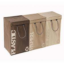 Disponiamo di un secchio da 9 litri con coperchio, doppia pattumiera differenziata da pannello, portasacchi per la raccolta, bidone grande e professionale, pattumiera con pedale. Contenitori Per Raccolta Differenziata Set 3 Pezzi Recyclebags Seletti Seletti S P A Stilcasa Net