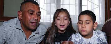 Elton John görme yetisini tamamen kaybettiğini açıkladı: 'Kendi müzikalimi  bile izleyemiyorum'