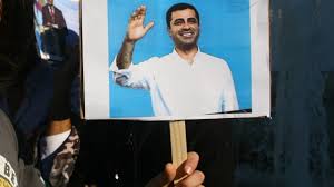 Selahattin demirtaş ile ilgili tüm haberleri ve son dakika selahattin demirtaş haber ve gelişmelerini bu sayfamızdan takip edebilirsiniz. Solidaritatslesung Fur Erdogan Gegner Selahattin Demirtas Geschichten Uber Ein Kafkaeskes System Archiv