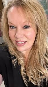 Crown of Glory Salon‎