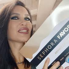 🎁Ok, vi porto con me in un unboxing che in realtà... è iniziato da un po'  😄 Questo pacco da MiiN Cosmetics è con me da qualche settimana e alcuni  prodotti li