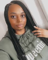 Got my hair done today by @hairbylarose so I think I'm all that and a bag  of chips 🤗