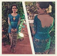 Terima kasih anda telah berkunjung kebaya biru muda batik modern, kami berharap anda dapat menemukan apa yang anda butuhkan di sini. Kebaya Biru Dengan Detail Punggung Kebaya Penuaan Orang
