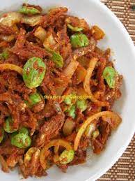 1 mangkuk ikan bilis petai secukupnya. Sambal Petai Ikan Bilis 100 Gm Anchovies Ikan Bilis Fry Till Crispy And Keep Aside 1 Holland Onion Sliced Into Big Rings Sambal Food Cooking
