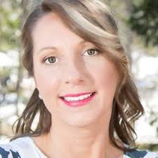 Lisa Coady's Instagram, Twitter & Facebook