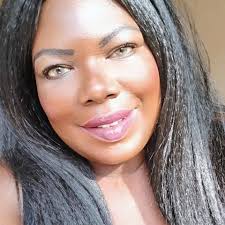 6 signalen dat jouw bewindvoerder je kaal plukt.  http://slachtoffers-eerst.nl/6-signalen-dat-jouw-bewindvoerder-je-kaal-plukt/