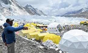 The everest base camp (ebc) trek is a spectacular high altitude trek in the mountains of nepal. Mount Everest Covid Outbreak Has Infected 100 People At Base Camp Says Guide Mount Everest The Guardian