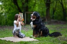 Read to a Therapy Dog