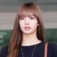 Everything Blackpink S Lisa Wants In Her Ideal Boyfriend Yaay K Pop
