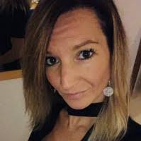 Vanessa Dumont's Instagram, Twitter & Facebook