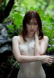 美谷朱里 秘密の world profound charm