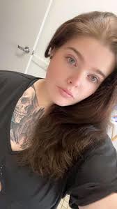 Gym Girlie 🏋🏽‍♀️🎧🖤