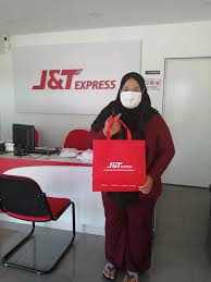J&t express merupakan perkhidmatan penghantaran barangan dan ia mempunyai lebih 350 drop point di seluruh malaysia untuk memastikan servis pengambilan senarai j&t pahang terkini. J T Express Sg Isap Kuantan Home Facebook