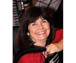 Gail Ewing's Instagram, Twitter & Facebook