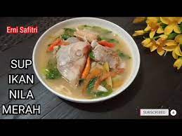 Jeruk nipis (1 u/ lumuran ikan ½ u/ perasan kuah) • ikan gurame (bersihkan, potong jadi 4 bagian 1 ekornya) • daun bawang (iris kasar) • seledri (iris kasar) • kemangi (petik daunnya) • tomat (potong kasar) • jahe secukupnya (haluskan) • serai (memarkan) 8 porsi. Resep Sup Ikan Nila Kuah Bening Youtube