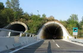 Roma) tornimparte in entrata e' chiuso al traffico fino alle 16:00 del 31/08/2021 verso roma per lavori. Autostrada A24 Roma L Aquila Sconti 20 Per I Pendolari Radio Colonna