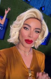 LA CASA DE LOS FAMOSOS ((Oficial))