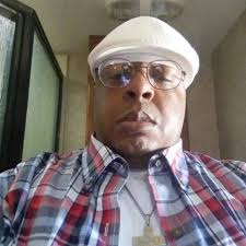 Hello Beautiful I'm Tommy from Delaware maybe we can chat sometime  (302)612-9117..Whatsapp