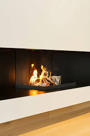 Brunner Urfeuer Im Panoramaformat Offener Kamin Kamin Einrichtungsstil