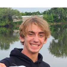 Ian Crump's Instagram, Twitter & Facebook