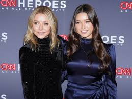 We did not find results for: Kelly Ripa S Teen Daughter Lola Reacts To Mark Consuelos Naked Photos Sheknows