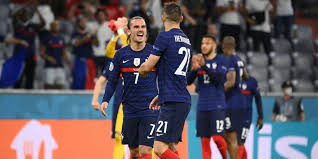 The paper is noted for coverage of association football, rugby, motorsport and cycling. Est Ce Necessaire La Une De L Equipe Apres Le Match Allemagne France Fait Polemique Photo Dh Les Sports